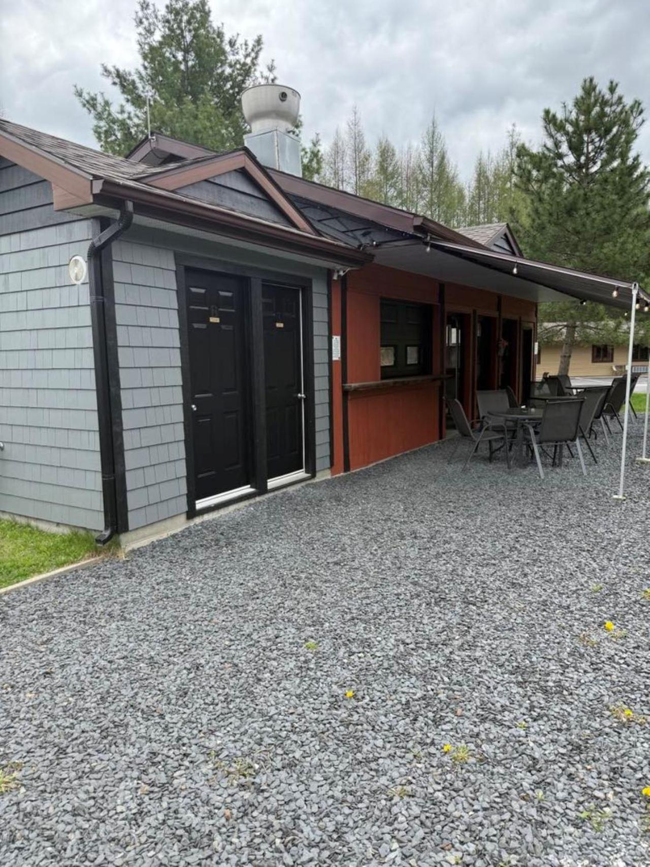 Auberge Micky Inc Edmundston Exterior photo